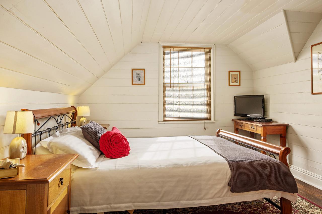 Grove Crabtree House B&B 외부 사진